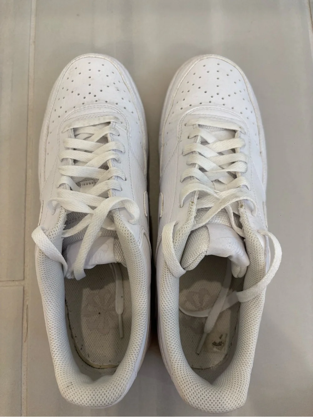 Classic White Mens Nike Sneakers- size 10.5 - court vision
